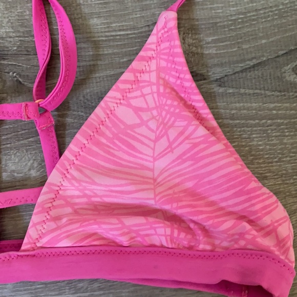 Roxy swimsuit/ sports bra top - Picture 2 of 3